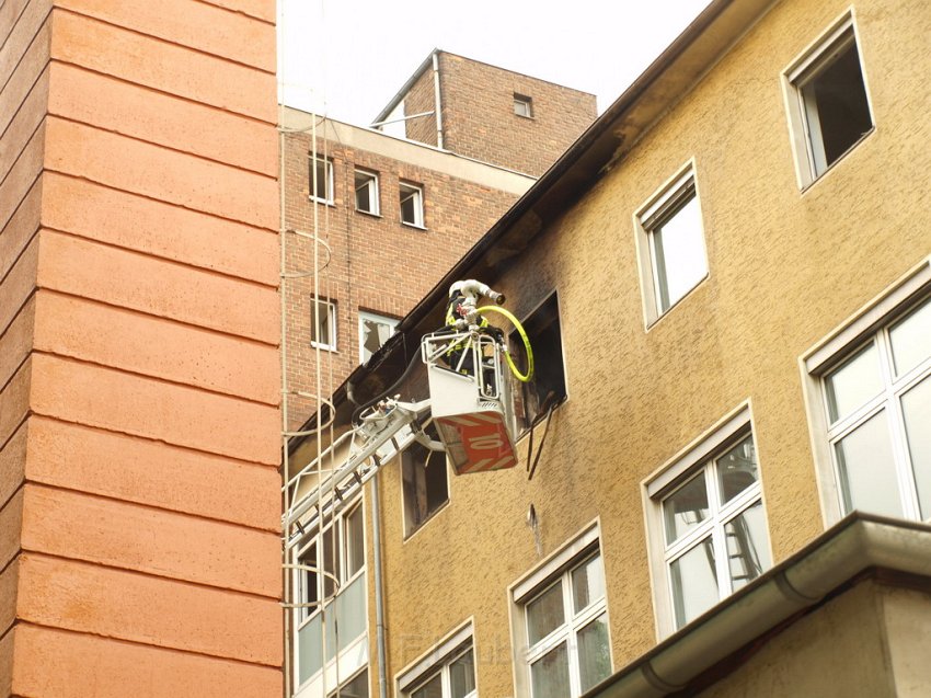 Feuer Koeln Kalk Kantstr P379.JPG